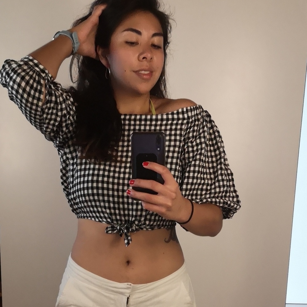 Meet your Posher, Romina